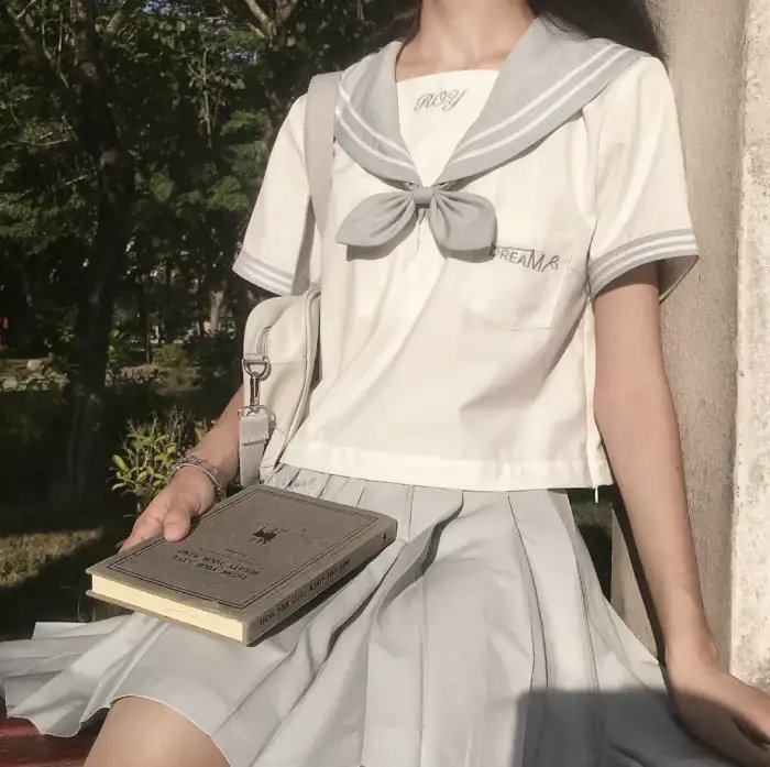 女士忘记了甚么